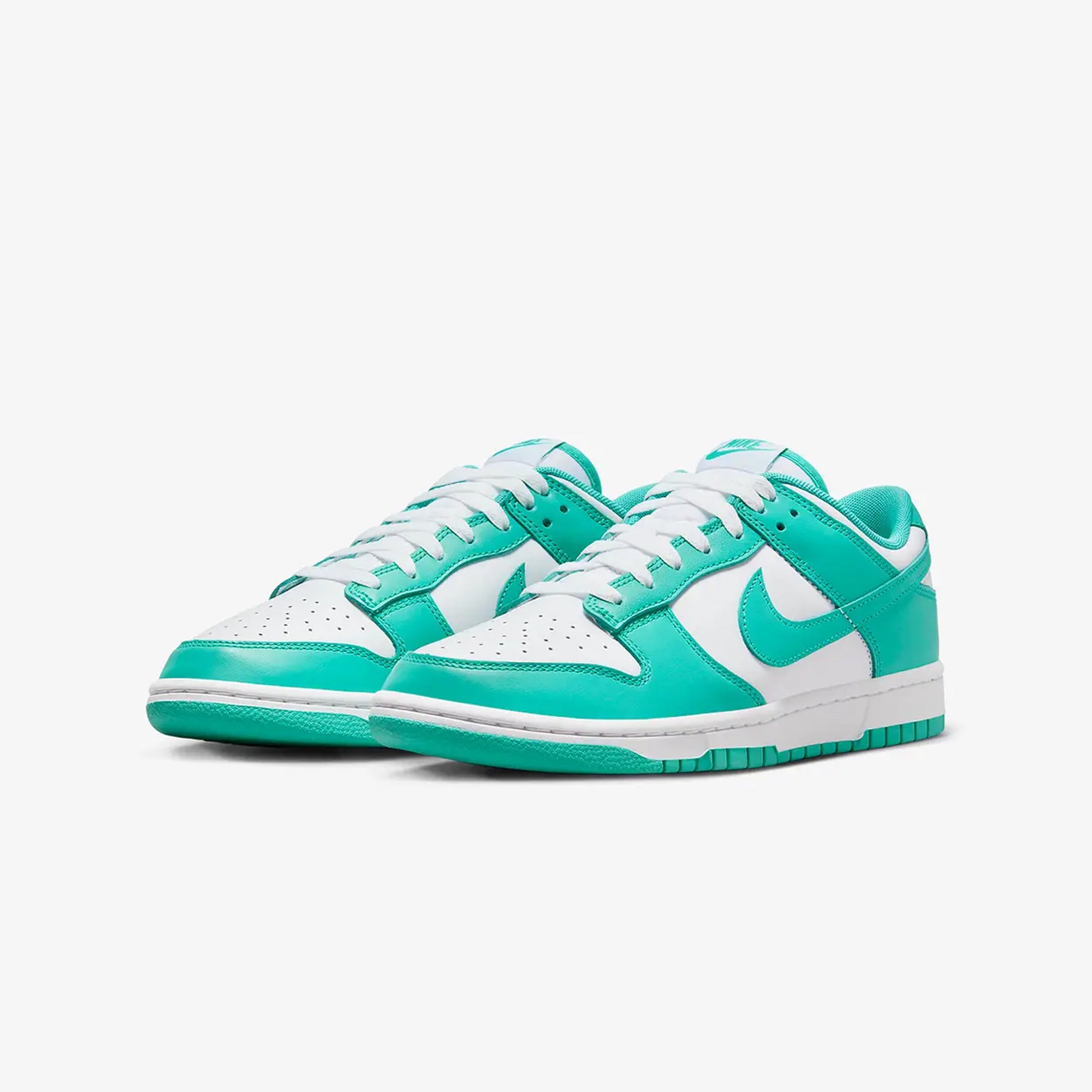 DUNK LOW RETRO BTTYS 'WHITE/CLEAR JADE-WHITE'