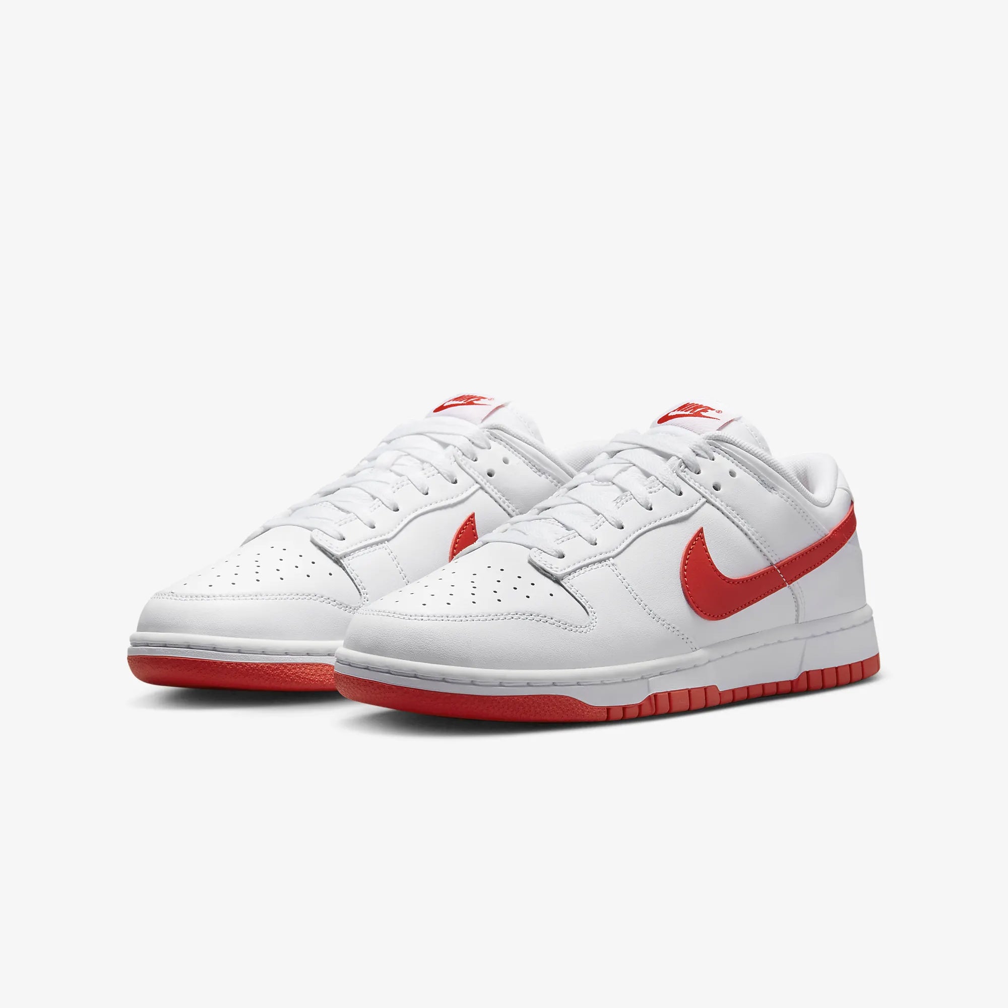 DUNK LOW RETRO 'WHITE/PICANTE RED'