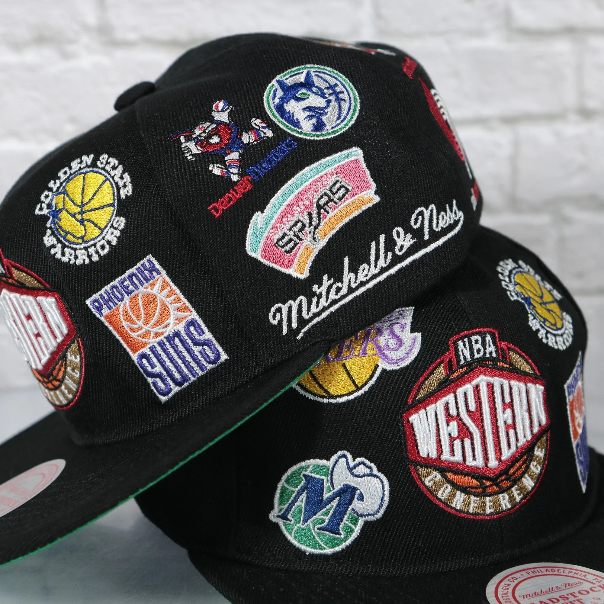 NBA West All Over Conference Hardwood Classics Deadstock Green bottom | Black Snapback Hat