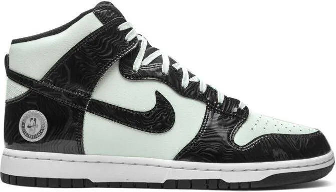 Nike Dunk High SE 