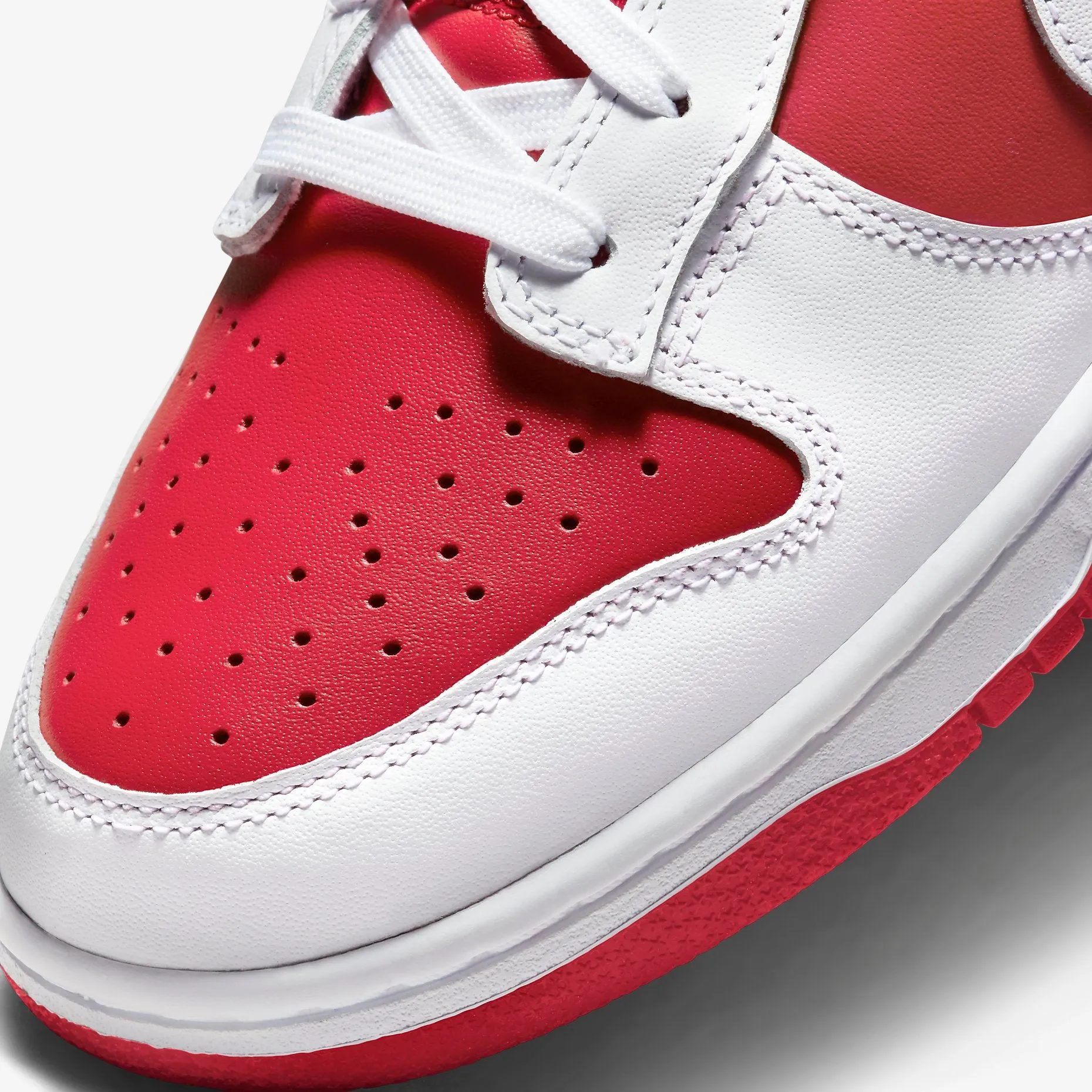 Nike Dunk Low Championship Red