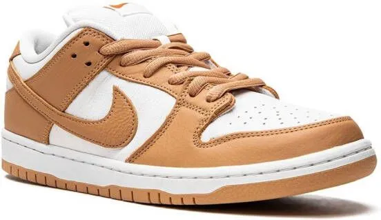 Nike SB Dunk Low 