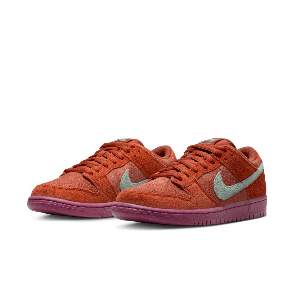 Nike SB Dunk Low Pro Premium Mystic Red