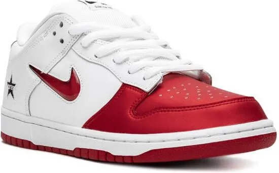 Nike x Supreme SB Dunk Low 