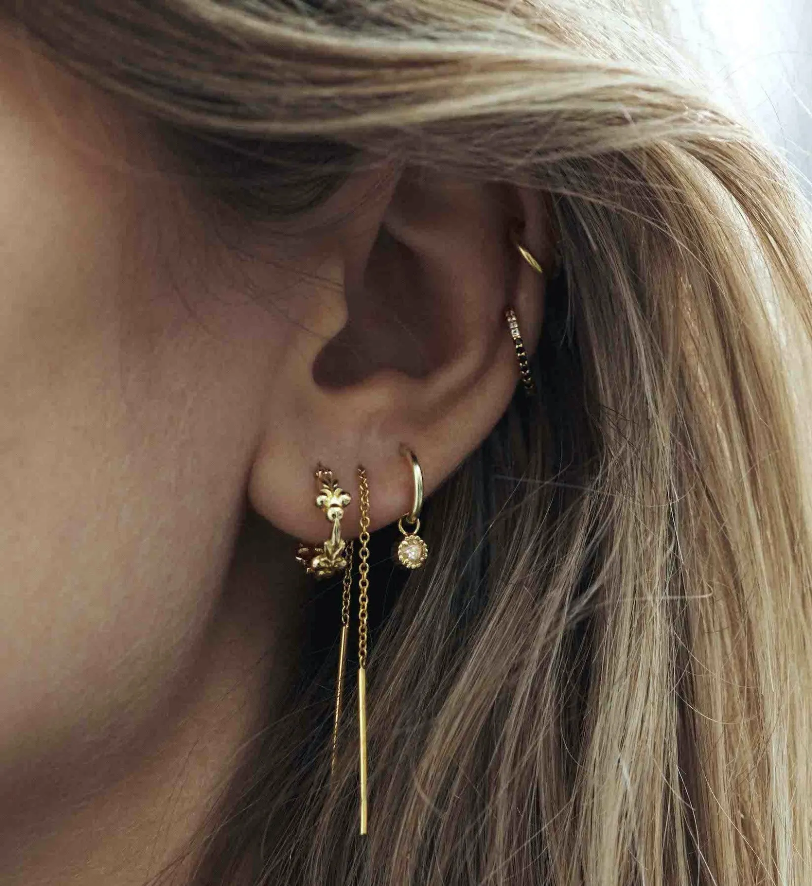 Single Two Bar Chain Earring 14K