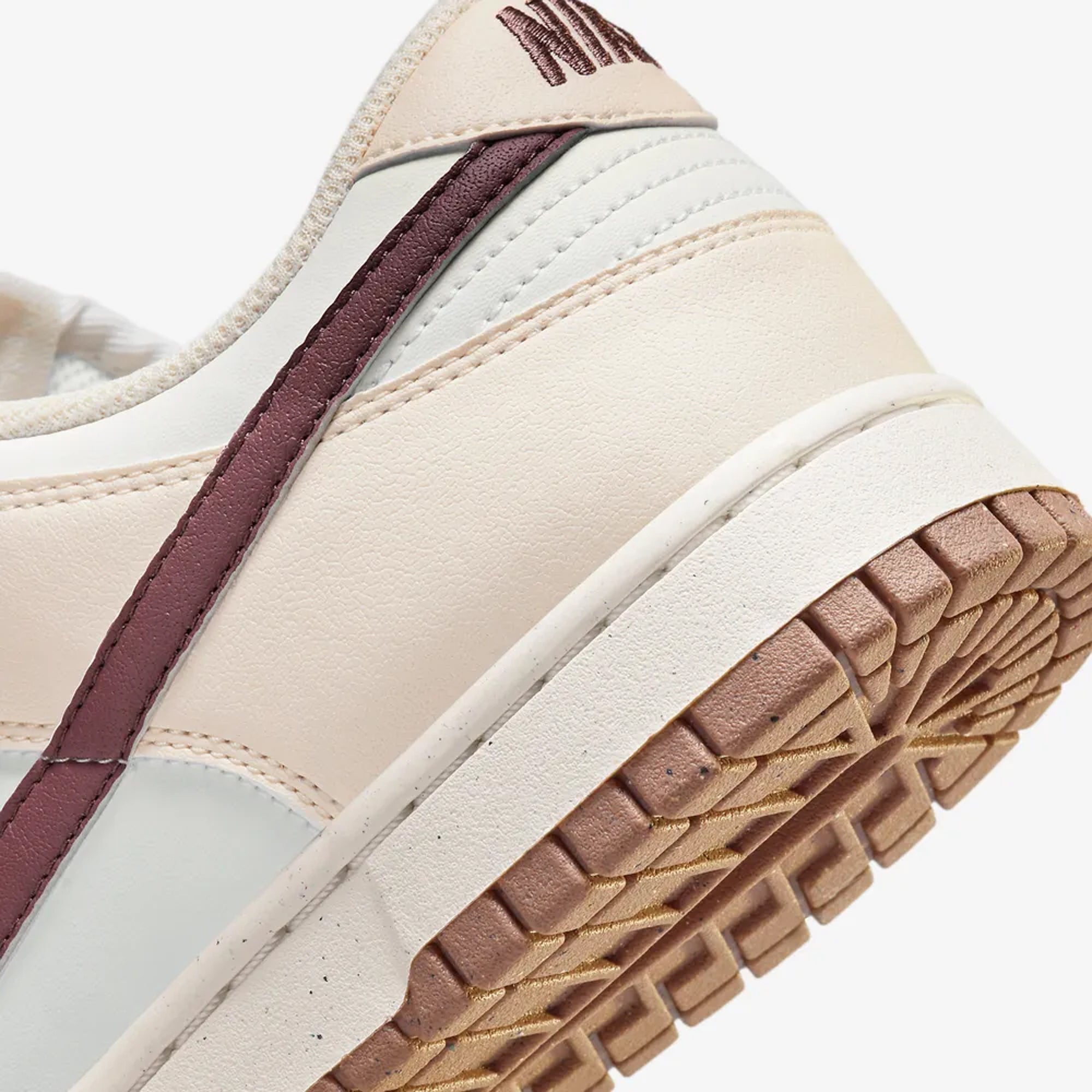 WMN'S DUNK LOW 'COCONUT MILK/SMOKEY MAUVE-SUMMIT WHITE'